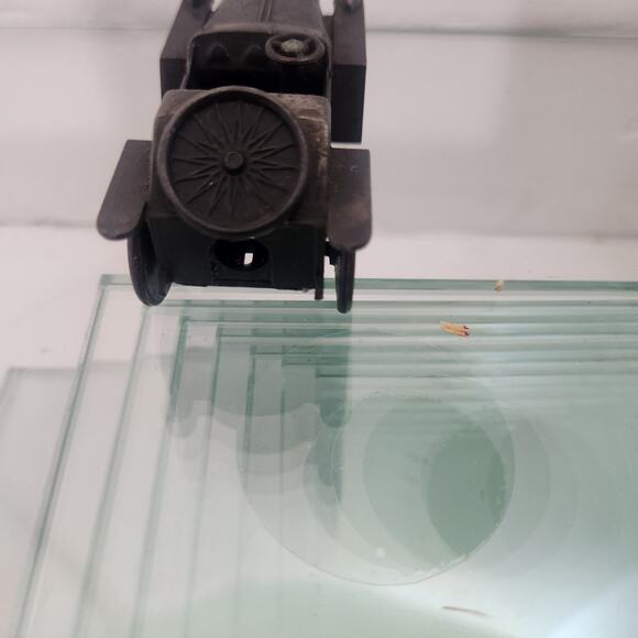 Die Cast Vintage pencil sharpener 1917 Model T - Picture 3 of 4